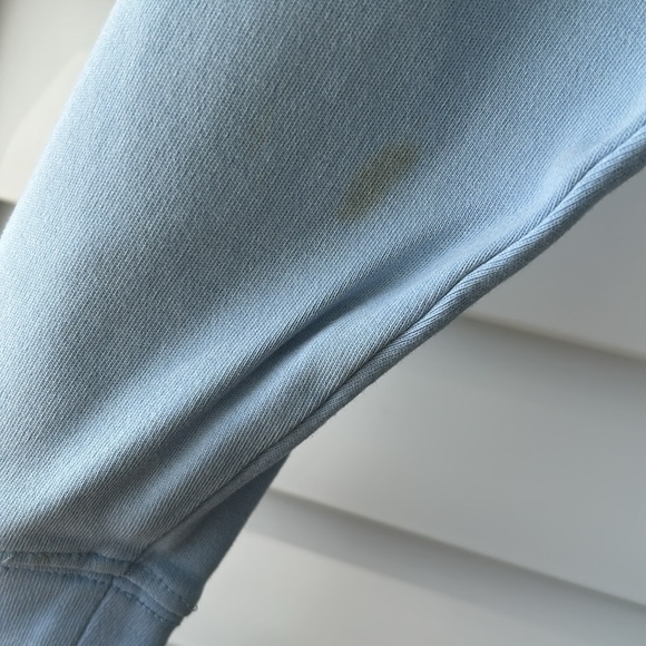 BoysVineyard Vines quarter zip sweater light blue. Size XL (20) - Picture 5 of 6